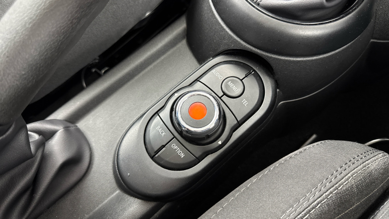 MINI Hatchback 1.5 Cooper 5dr Petrol Hatchback